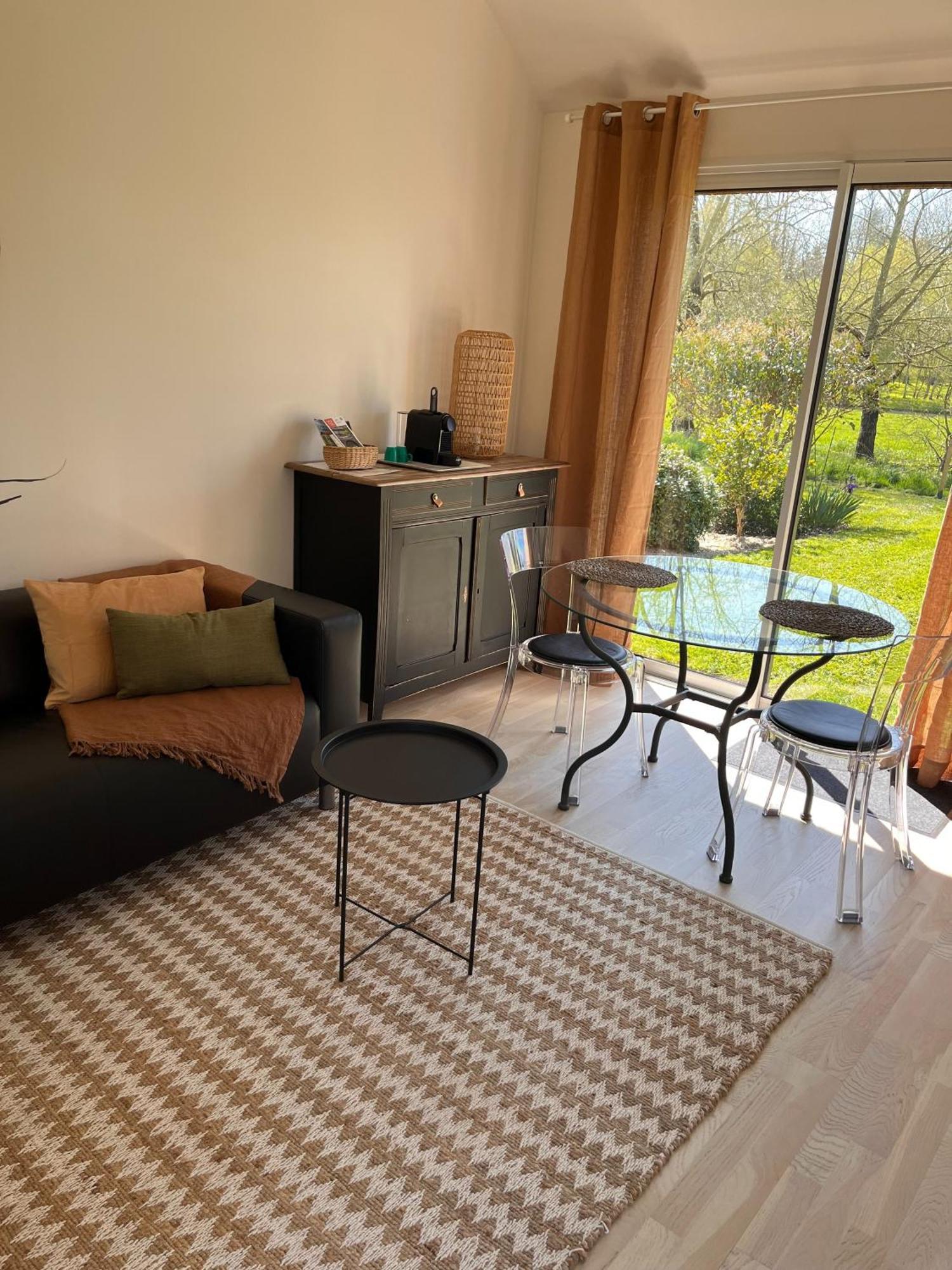 La Sellerie Bed & Breakfast Romagne  Bagian luar foto