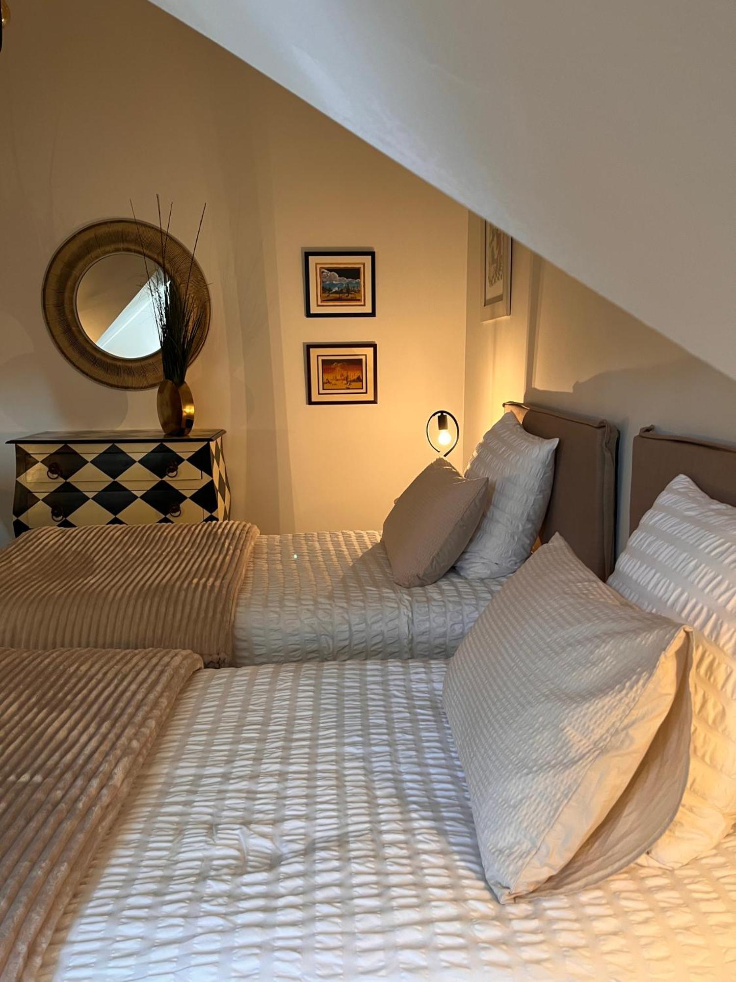 La Sellerie Bed & Breakfast Romagne  Bagian luar foto